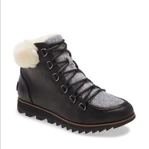 SOLD Sorel Harlow Leather Shearling Black Gray. Worn twice.